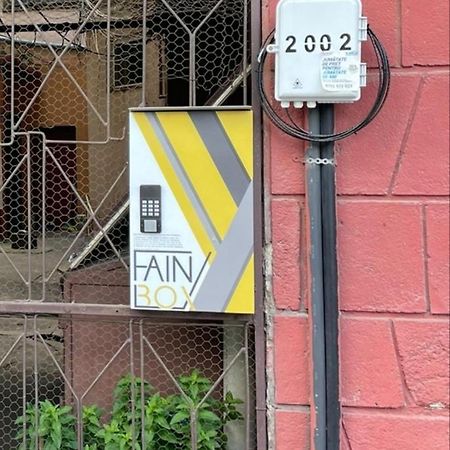 Modern Studio At Unirii 부쿠레슈티 외부 사진