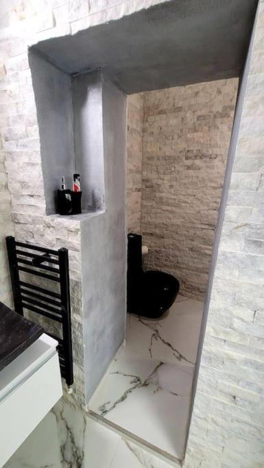 Modern Studio At Unirii 부쿠레슈티 외부 사진